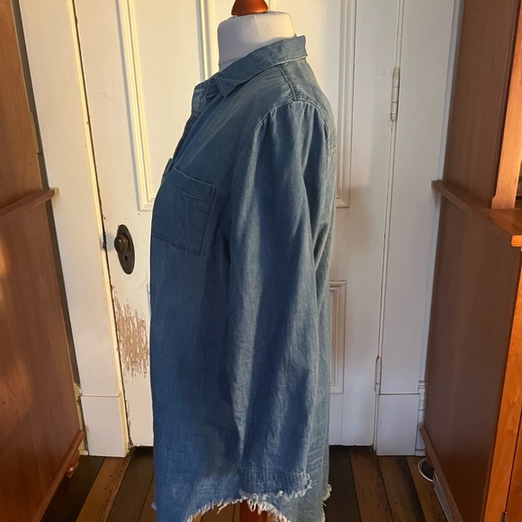 Blue jeans shirt dress or oversized button down. Frayed fringe. Size L - Picture 2 of 4